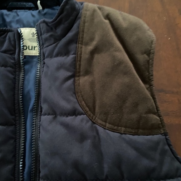 Barbour Men's Large Quilted Puffer Zip-Front Vest with Moleskin Patch Trim - Picture 3 of 10